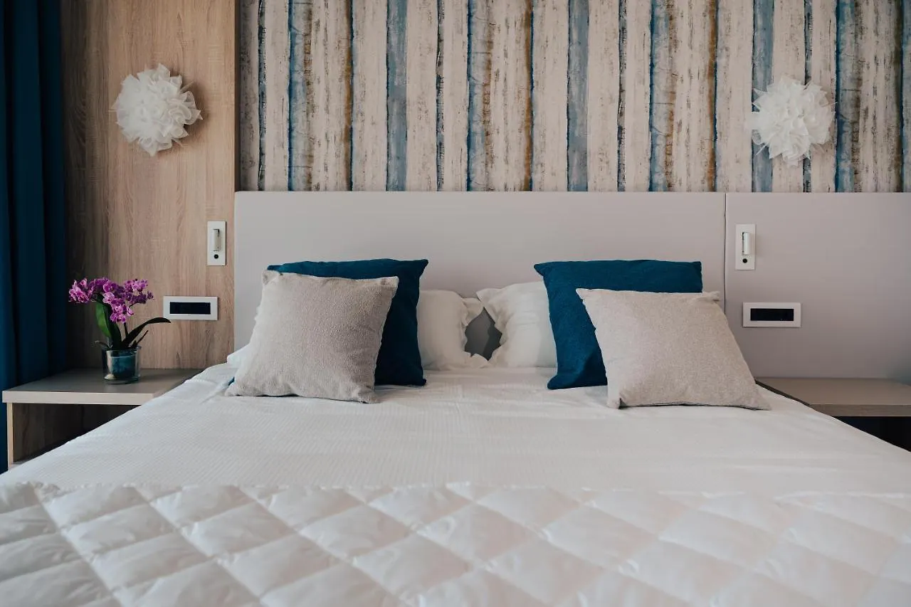 Hotel Galassia Suites & Spa Lido di Jesolo 4*,  Olaszország