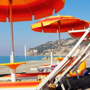Camping Villaggio Calanovella Üdülőpark