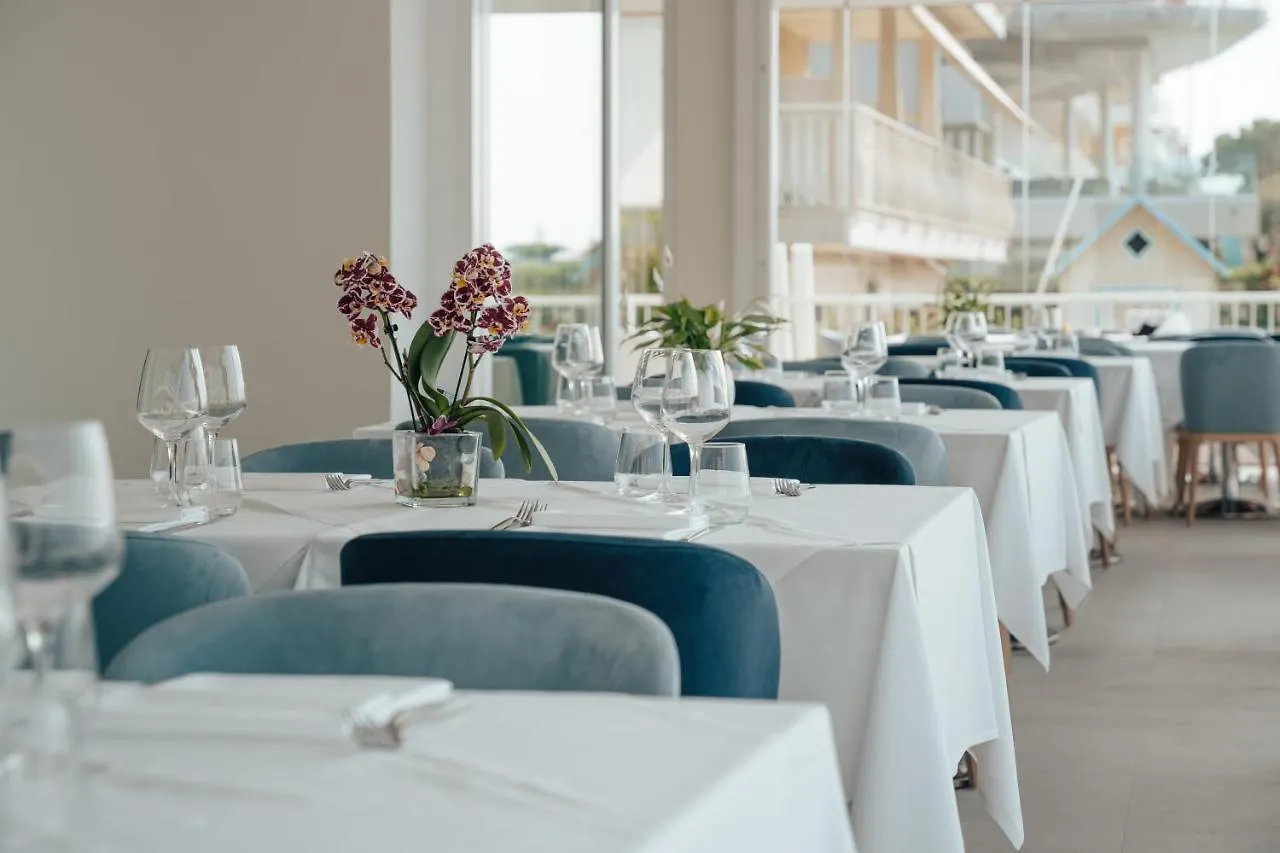 Hotel Galassia Lido di Jesolo 4*,